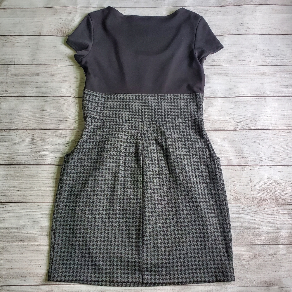 New! B.Darlin Dress with pockets - Picture 2 of 7